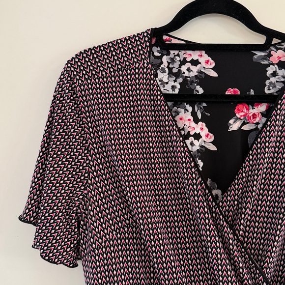 White House Black Market Black Pink Print Reversible Short Sleeve Dress Size 12 - Picture 9 of 11